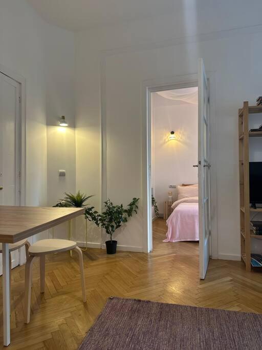 Downtown Cozy Apartment Old Town Bucarest Extérieur photo